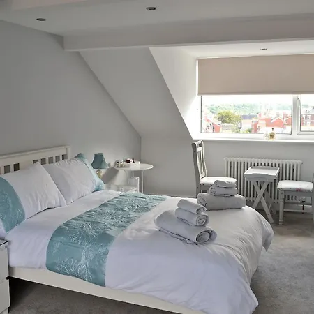 Abbeydale Town House *